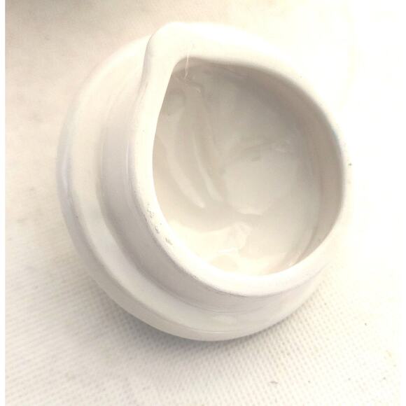 Teapot-Pacific Rim-White-Pink Roses-Green Leaves-Embossed-Holds 4 Cups - Picture 11 of 14